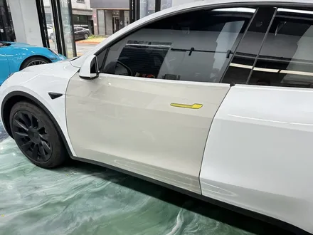 [인천랩핑] tesla 모델y 랩핑으로 베이지와 그레이 색감까지 한 번에!! / 수원시 영통구 매탄동