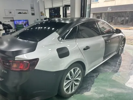sm6 랩핑후 사고!! 에이버리 사틴블랙 부분 재시공 / 수원시 영통구 매탄동