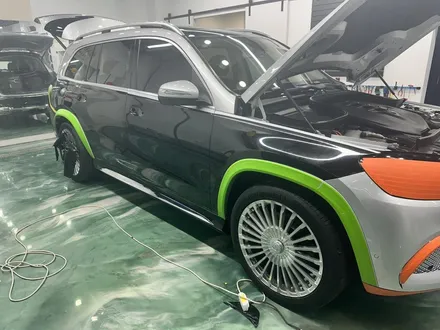 벤츠 GLS 600 마이바흐 듀오톤랩핑 고광택 투톤랩핑 시공!! / 수원시 영통구 매탄동