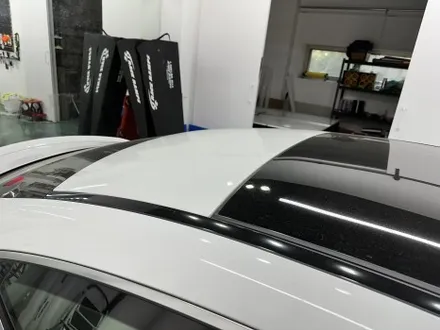 벤츠 c클래스 c200 루프스킨 랩핑 시공 / 수원시 영통구 매탄동