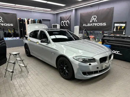 사틴 화이트 bmw 5시리즈 랩핑 / 수원시 영통구 매탄동