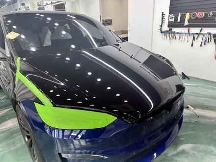테슬라 Model x 유광 제트블랙 랩핑! 도어 안쪽까지 색상변경!! / 수원시 영통구 매탄동