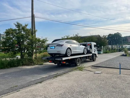 인천 영종도 테슬라 모델3 사고수리 및 전체 랩핑 제거 재시공은 이렇게! / 인천 중산동