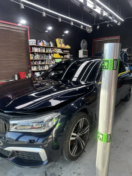 영종도 랩핑 BMW G11 7시리즈 / 비닐프로그유니콘실버/글라스틴트 레이니블루 썬팅/ 크롬죽이기 / 인천 중산동