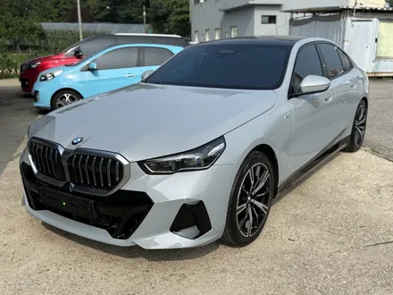 영종도 BMW 530i (G60) 레이니블루와 함께하는 신차 썬팅 패키지 / 인천 중산동