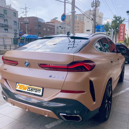 [올인게러지] bmw g06 x6 m50i 순정핸들,신형 카본 m핸들 교체 작업 정품카본핸들교체작업.커스텀핸들 BMW G바디 / 서울 용산 중구