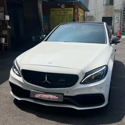 벤츠 W205 C250 벤츠신형 AMG핸들 과 디지털계기판[사제] 교체로 실내 컨버젼 / 서울 용산 중구