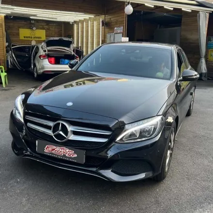 벤츠 W205 C220D / 신형벤츠AMG핸들 교체작업 및 무선카플레이 활성화 작업 / AMG핸들 / 서울 용산 중구