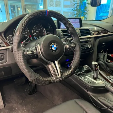 BMW F30 320D 순정핸들에서 M카본핸들로 디자인을 업그레이드 했습니다 / 서울 용산 중구