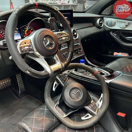 벤츠 W205 C63S AMG 세단 신형 AMG카본핸들 교체 후기형카본디컷 / 서울 용산 중구
