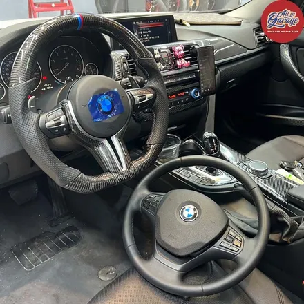 BMW F30 3시리즈 320D M카본핸들 교체 , 퍼포먼스 실내튜닝 / 서울 용산 중구