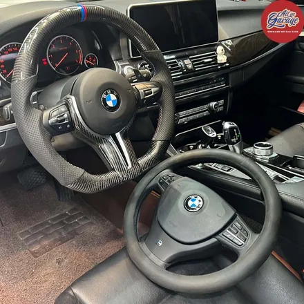 BMW F10 5시리즈 / M커스텀카본D컷핸들 교체작업 및 디자인 변경 / 서울 용산 중구