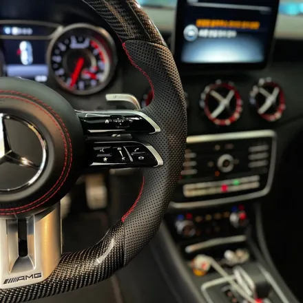 [올인게러지] 벤츠 C117 CLA45AMG 16년식 카본 잠자리 AMG핸들 레드라인 D컷 / 서울 용산 도원동