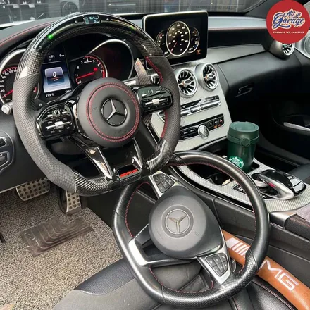 벤츠 W205 C43AMG 세단/ 신형벤츠AMG카본LED퍼포먼스핸들 교체작업 / AMG핸들 / 서울 용산 중구