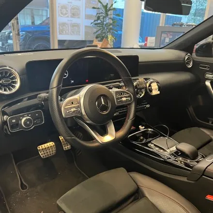 벤츠 W177 A35AMG 22 벤츠 잠자리AMG핸들 OLED어질리티셀렉트를 적용 / 벤츠 / A-클래스 W177 / 서울 용산 중구