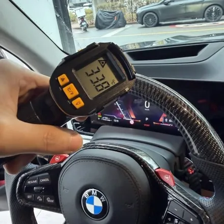 [올인게러지] BMW 페리 X5 25년식 신형 M카본핸들 D컷 교체시공했습니다 (안전한 정품부품) / 서울 용산 도원동