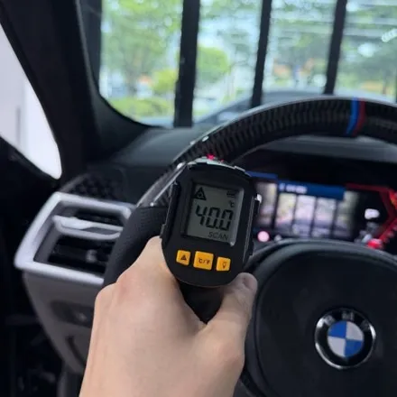 BMW G06 페리 X6M 정품 M카본핸들 D컷 교체시공 순정옵션 연동활성화 / 서울 용산 도원동