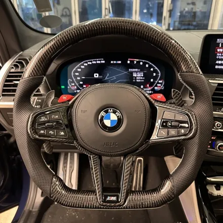 BMW X6M 25년식 페이스리프트 신형 M카본핸들 디컷 교체 / 서울 용산 도원동