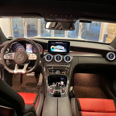 벤츠 W205 C63쿠페 AMG카본핸들 D컷 + 송풍구엠비언트 1열 시공으로 드라마틱한 변화 / 서울 용산 중구