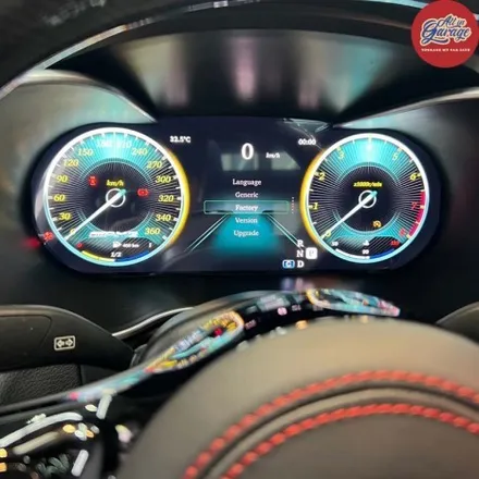 벤츠 W205 C250 벤츠신형 AMG핸들 과 디지털계기판[사제] 교체로 실내 컨버젼 / 서울 용산 중구