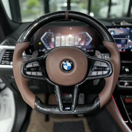 BMW X6M 25년식 페이스리프트 신형 M카본핸들 디컷 교체 / 서울 용산 도원동