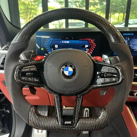 BMW X6M 25년식 페이스리프트 신형 M카본핸들 디컷 교체 / 서울 용산 도원동