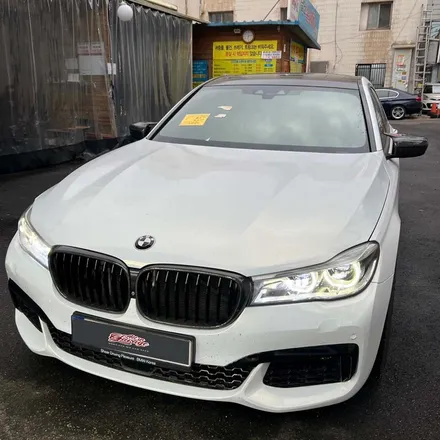BMW 7시리즈 G12 760LD M카본핸들 교체 D컷 커스텀 순정형 튜닝 드레스업 / 서울 용산 중구