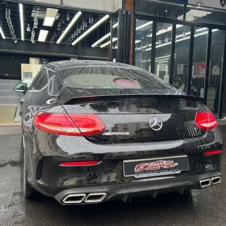 벤츠 w205 c클래스 c200 쿠페 신형 벤츠 AMG카본D컷핸들 교체 / 서울 용산 중구