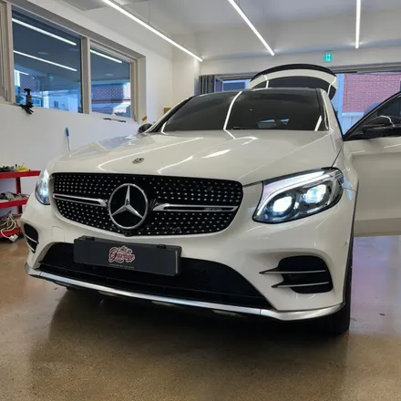 벤츠X253 GLC43AMG 최신형 잠자리 AMG핸들 디자인 으로 교체작업을 하였습니다 / 서울 용산 중구