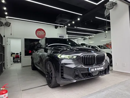 [올인게러지] BMW 페리 X5 25년식 신형 M카본핸들 D컷 교체시공했습니다 (안전한 정품부품) / 서울 용산 도원동