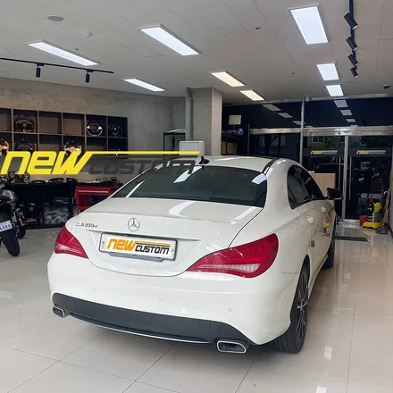 올인게러지 벤츠 w117 cla200d 2016 모델 amg신형핸들.amg카본핸들 신형개조 작업 / 서울 용산 도원동