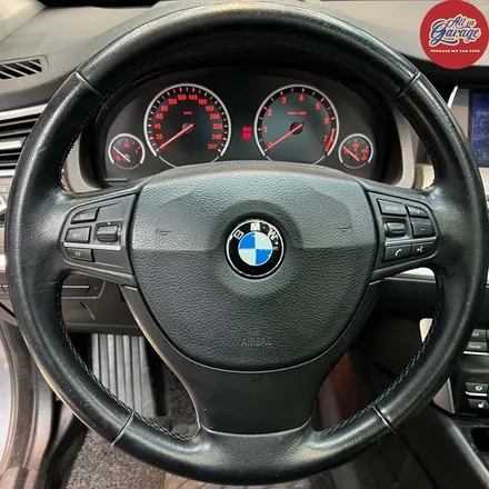 [올인게러지] BMW F07 5GT 후기형모델 M핸들 교체작업 . M스티어링휠 M5개조 / 서울 용산 중구
