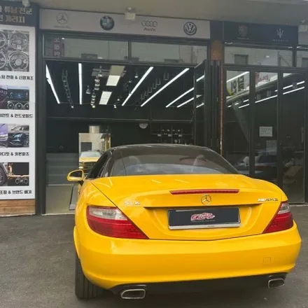 벤츠 R172 SLK200 신형 AMG카본핸들 교체 실내변화 튜닝 순정레트로핏 컨버젼 / 서울 용산 중구