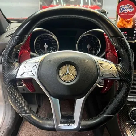 벤츠 R172 SLK55AMG 최신형 벤츠 카본 잠자리AMG핸들 교체 작업으로 디자인 변경 및 업그레이드 / 서울 용산 중구