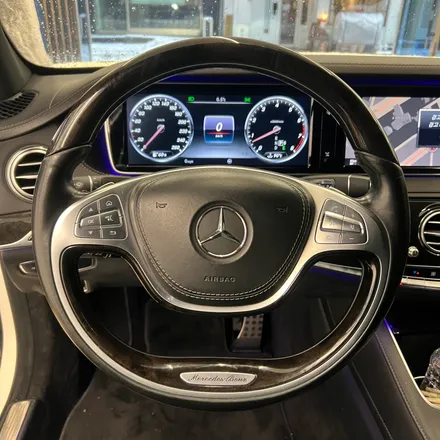 벤츠 W222 S350D 2016년식 1920 AMG핸들로 실내를 레트로핏 / 벤츠 / S-클래스 W222 / 서울 용산 중구