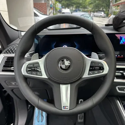 BMW G06 X6 정품 M카본핸들 시공 / 서울 용산 도원동