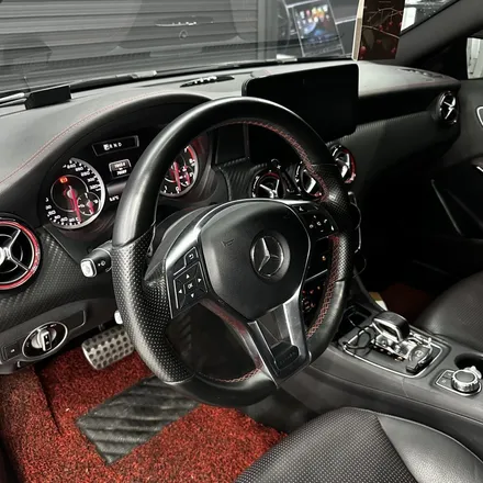 [올인게러지] 벤츠 W176 A45AMG 신형 AMG카본 D컷핸들 튜닝 가장 인기가 많은 제품 / 서울 용산 도원동