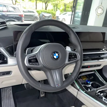BMW 페리 신형 X7 M카본핸들 D컷 M1M2활성화까지 시공했습니다 / 서울 용산 도원동