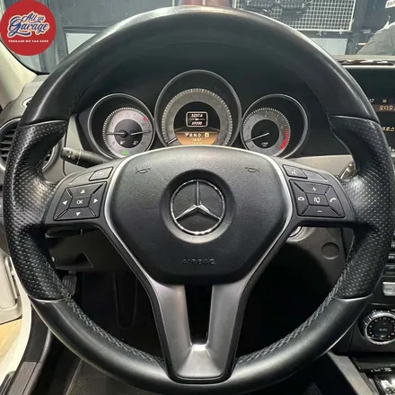 [올인게러지] 벤츠 w204 C클래스 C250  신형AMG카본핸들 교체 작업 ,벤츠인기많은튜닝 / 서울 용산 중구