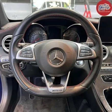벤츠 C클래스 C43 AMG 최신형 AMG카본핸들 교체  잠자리 D컷핸들 / 서울 용산 중구