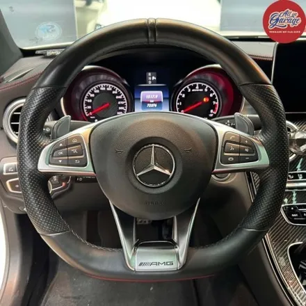 벤츠 W205 C63AMG 쿠페  신형 AMG핸들 교체  LED퍼포먼스카본핸들 / 서울 용산 중구