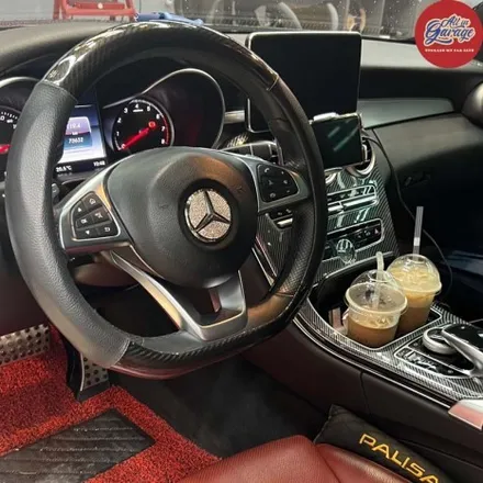 벤츠 w205 c클래스 c200 쿠페 신형 벤츠 AMG카본D컷핸들 교체 / 서울 용산 중구