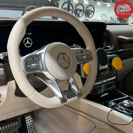 벤츠 W463 21년식 G63AMG 베이지 AMG카본핸들 및 순정어질리티셀렉트 활성화 작업 핸들 디자인변경 / 서울 용산 중구