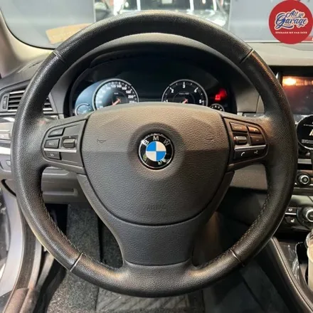 BMW F10 5시리즈 520D 정품 M열선핸들 교체로 핸들디자인 변경 / 서울 용산 중구