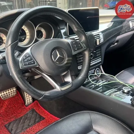 벤츠 W218 CLS400 / 신형벤츠AMG카본D컷핸들 튜닝작업 / 서울 용산 중구
