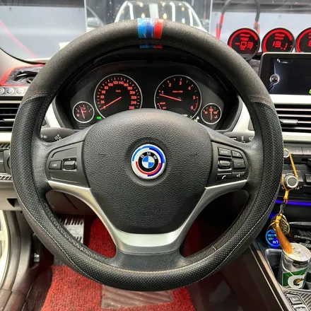 BMW F30 3시리즈 320D / M핸들(커스텀) 패들쉬프트활성화 / 서울 용산 중구