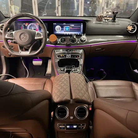 벤츠 E클래스 W213 E63AMG 송풍구엠비언트 와 3D 전동트위터 장착 / 서울 용산 중구