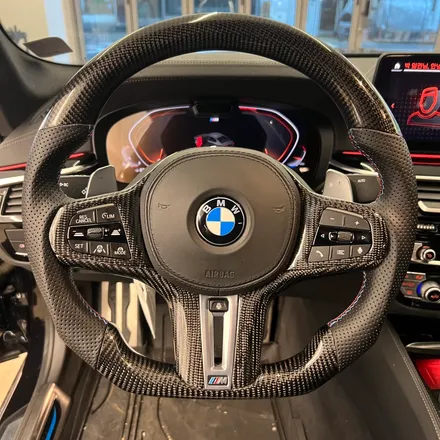 BMW [G30] 5시리즈 530I M카본핸들 교체 시공으로 꾸며봤습니다 ID7 버젼 / BMW / 5시리즈 (G30) / 서울 용산 중구