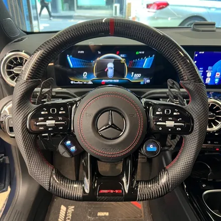 벤츠 W177 A45AMG  AMG핸들 카본D컷디자인으로 교체하다 / 서울 용산 중구