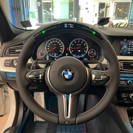 BMW F10 M5  LED퍼포먼스M핸들로 작업하다 / 서울 용산 중구